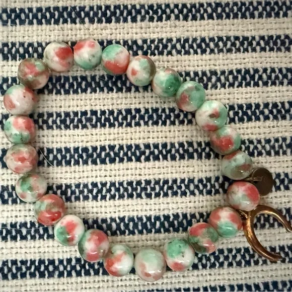 Sundrenched Colorful Beaded Bracelets Set - Picture 4 of 10